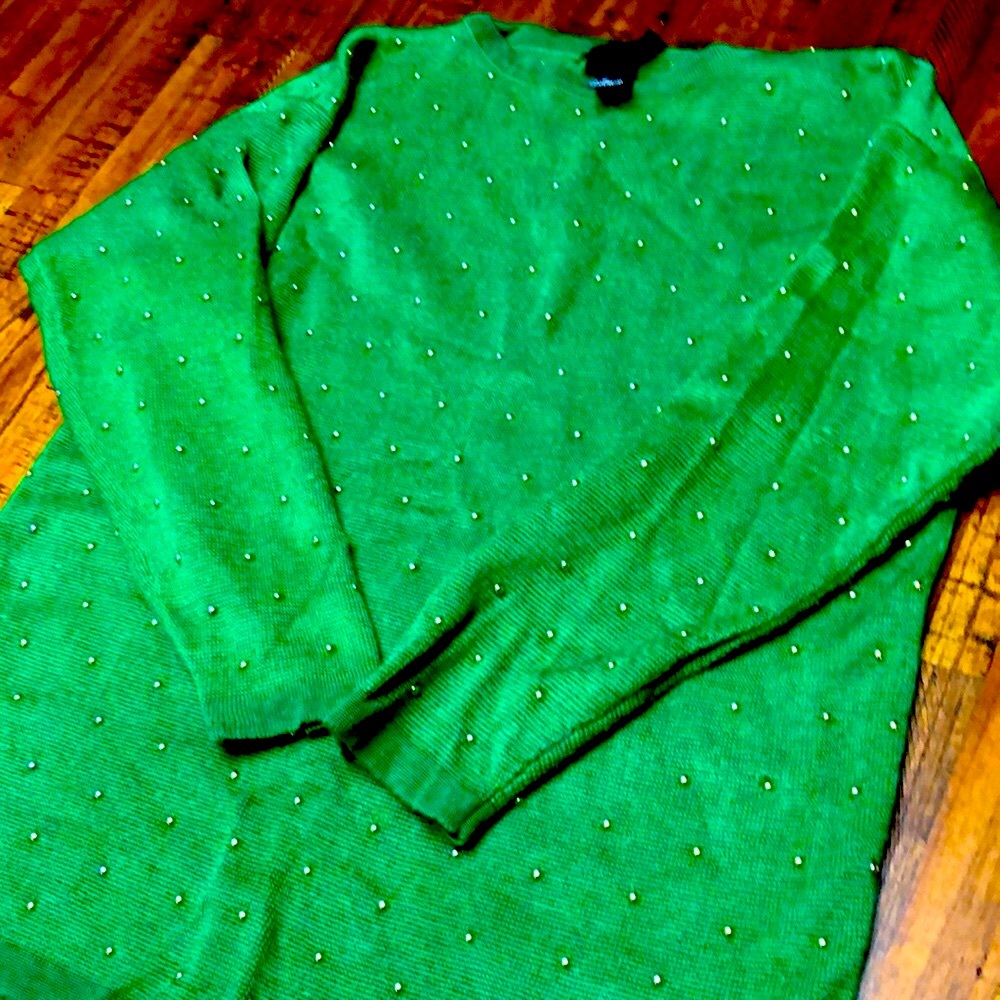Vintage Suzelle Emerald green top with gold beads all over. (Med.) - Picture 2 of 7